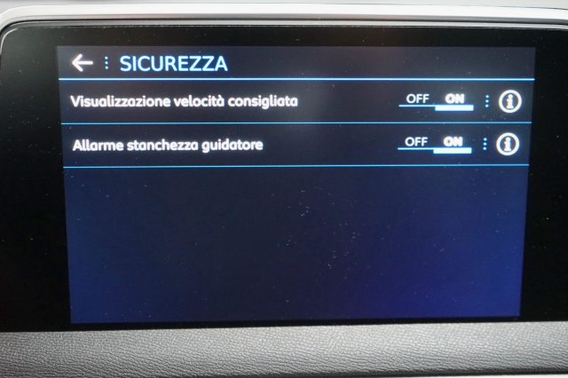 PEUGEOT 3008 usata 52