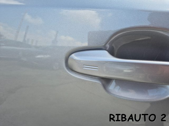 TOYOTA C-HR usata, con Autoradio