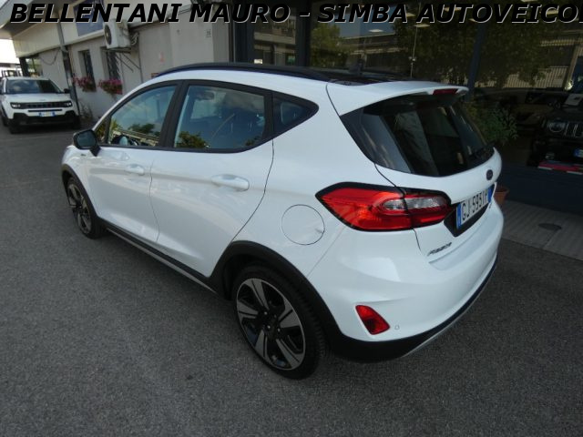 FORD Fiesta usata, con Autoradio