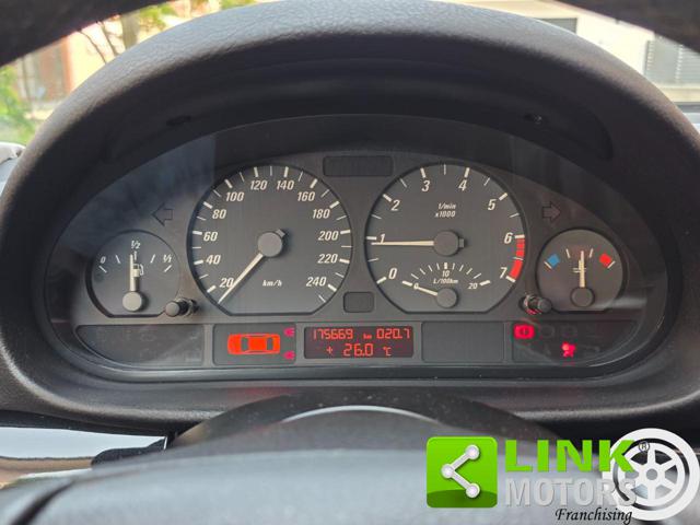 BMW 318 usata, con USB