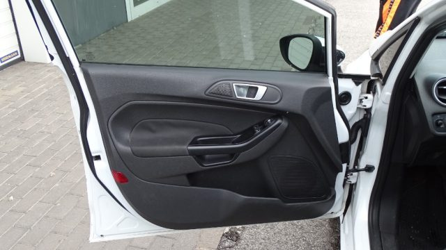 FORD Fiesta usata 48
