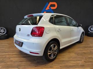 VOLKSWAGEN Polo usata, con Autoradio