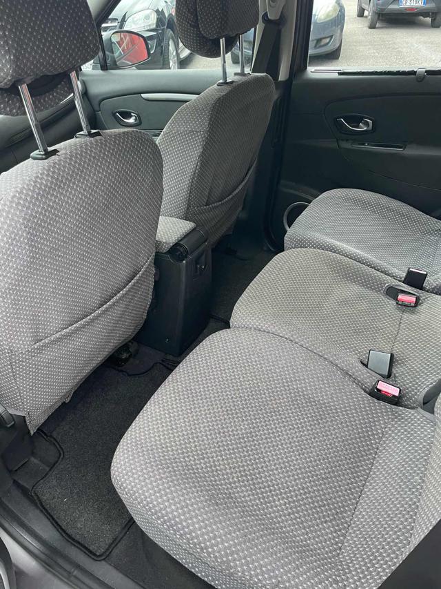 RENAULT Scenic usata, con Cruise Control