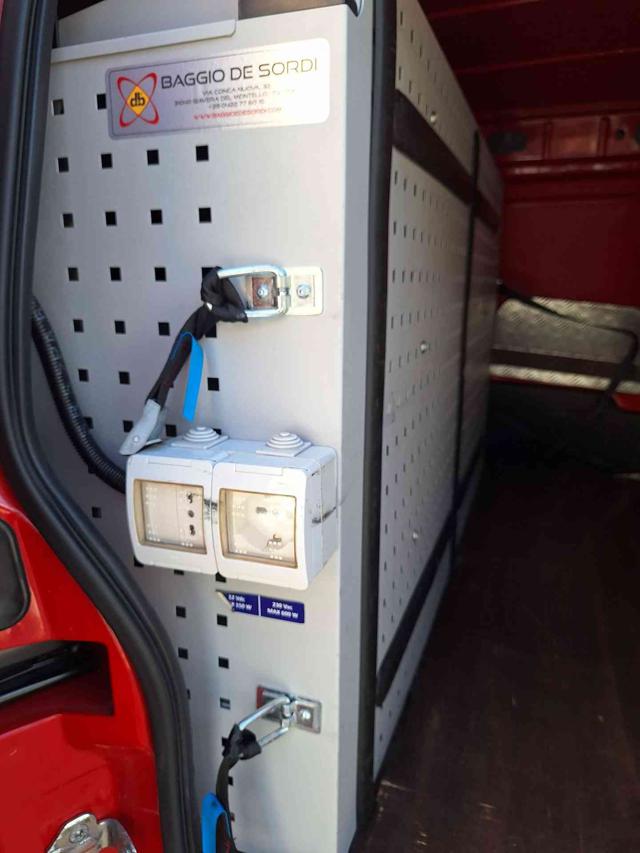 FIAT Fiorino usata, con Specchietti laterali elettrici