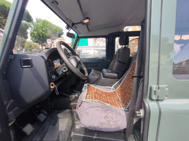 LAND ROVER Defender usata 8