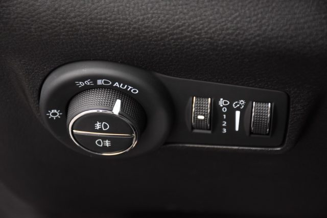 JEEP Compass usata, con Servosterzo