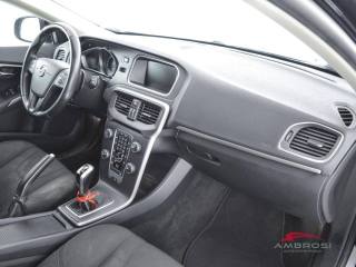 VOLVO V40 usata 11