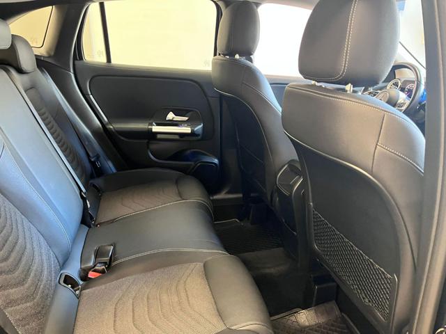 MERCEDES-BENZ GLA 180 usata, con Fendinebbia