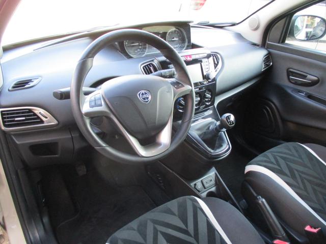 LANCIA Ypsilon usata, con Volante multifunzione