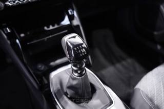 PEUGEOT 2008 usata, con Touch screen