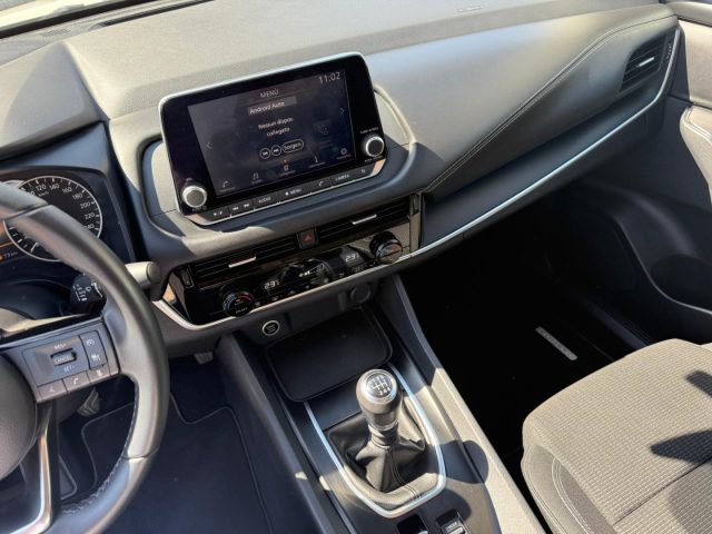 NISSAN Qashqai usata, con Fari LED
