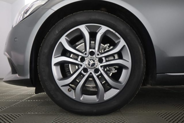 MERCEDES-BENZ CLA usata 8