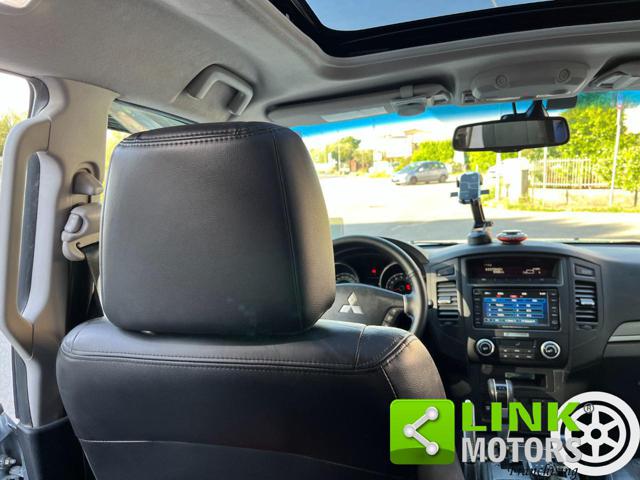 MITSUBISHI Pajero usata, con Park Distance Control