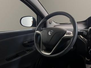 LANCIA Ypsilon usata, con Luci diurne LED