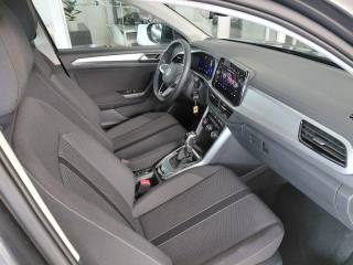 VOLKSWAGEN T-Roc usata, con USB