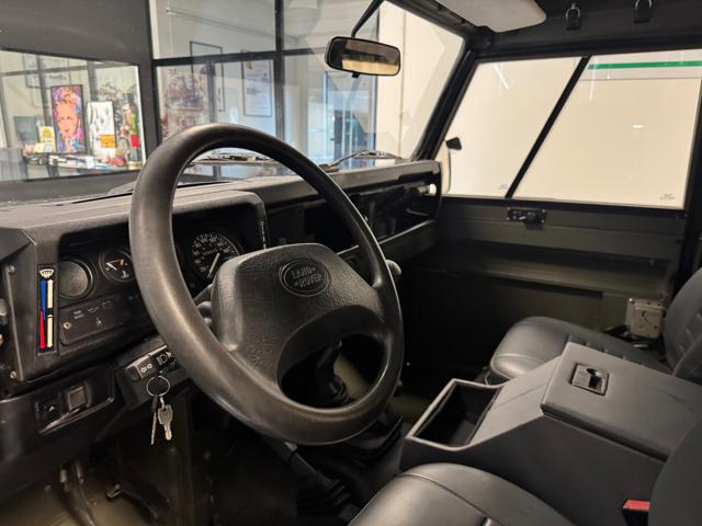LAND ROVER Defender usata 7