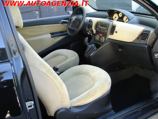 LANCIA Ypsilon usata 10