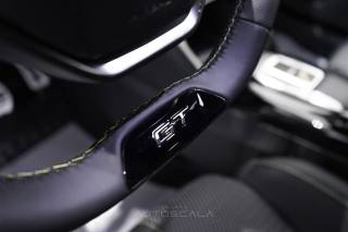 PEUGEOT 2008 usata, con Touch screen