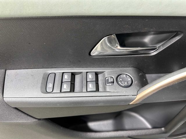 LANCIA Ypsilon usata 27