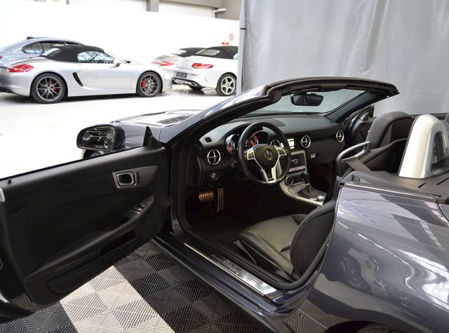 MERCEDES-BENZ SLK 200 usata, con Airbag