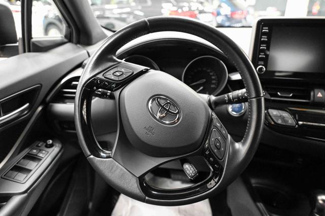 TOYOTA C-HR usata, con Sistema di navigazione