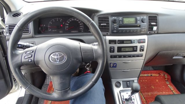 TOYOTA Corolla usata, con Bracciolo