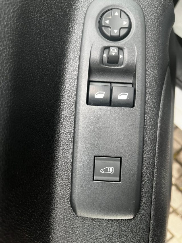 PEUGEOT Partner usata, con Bluetooth