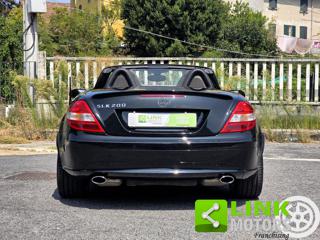 MERCEDES-BENZ SLK 200 usata, con Airbag