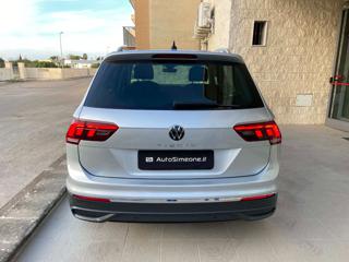 VOLKSWAGEN Tiguan usata, con Autoradio