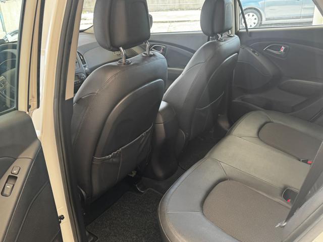 HYUNDAI iX35 usata, con Sedile posteriore sdoppiato