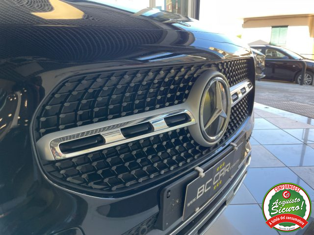 MERCEDES-BENZ GLA 200 usata, con Fari LED