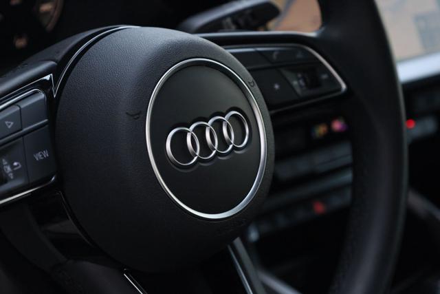 AUDI A3 usata, con Specchietti laterali elettrici