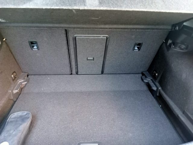 VOLKSWAGEN Golf usata, con Sedile posteriore sdoppiato