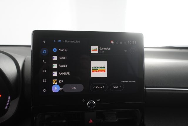 TOYOTA Yaris Cross usata 9