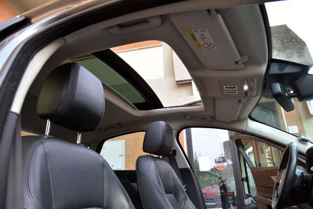 JAGUAR XF usata, con Sedile posteriore sdoppiato