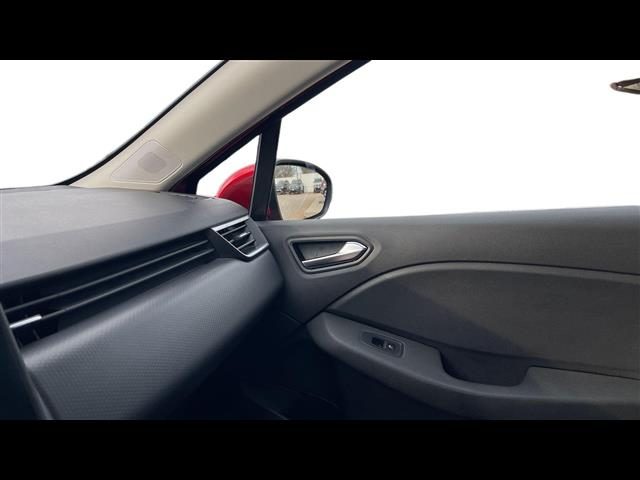 RENAULT Clio usata, con Fari LED