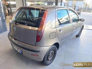 FIAT Punto usata 17
