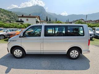 VOLKSWAGEN Caravelle usata, con Airbag laterali
