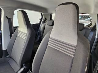 VOLKSWAGEN up! usata, con Boardcomputer