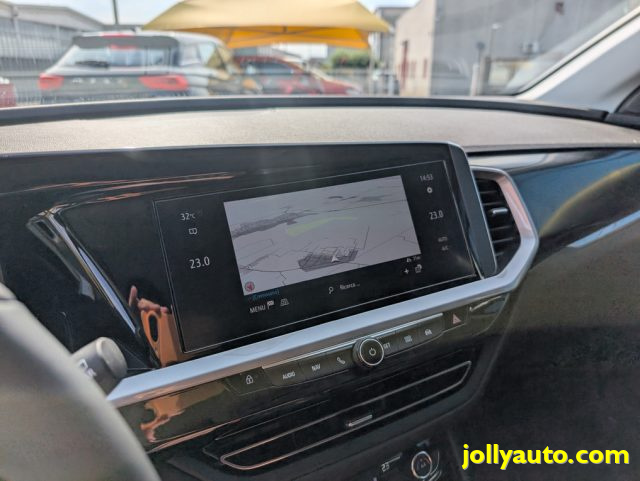 OPEL Grandland usata, con Volante in pelle