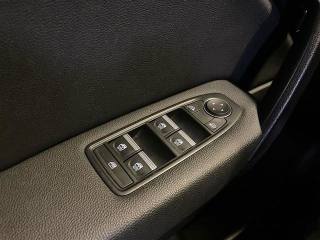 RENAULT Captur usata 23