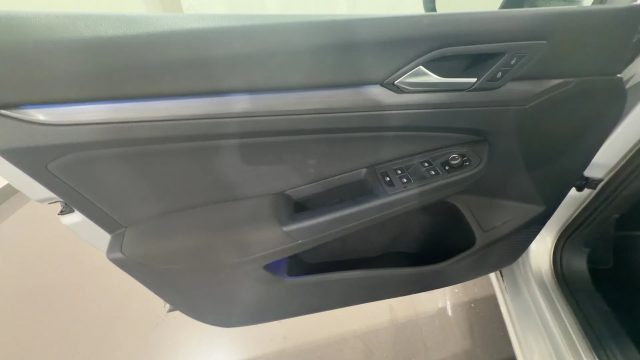 VOLKSWAGEN Golf usata, con Controllo automatico clima