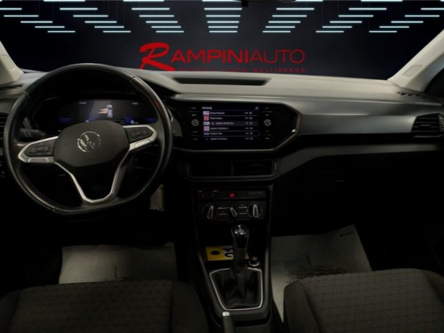 VOLKSWAGEN T-Cross usata 10