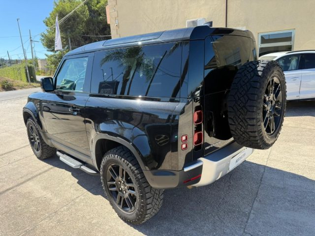 LAND ROVER Defender usata, con Autoradio