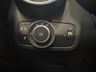 ALFA ROMEO Stelvio usata, con Sensore di luce