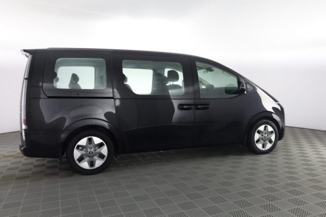 HYUNDAI Staria usata 2