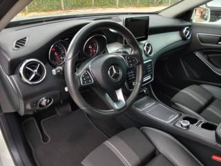MERCEDES-BENZ GLA 180 usata, con Cruise Control