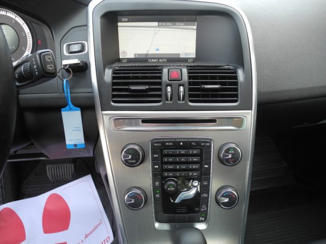 VOLVO XC60 usata, con Sistema di navigazione
