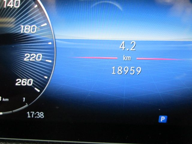 MERCEDES-BENZ A 180 usata, con Cronologia tagliandi