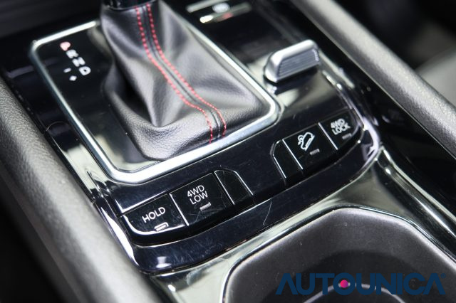 JEEP Compass usata, con Autoradio digitale